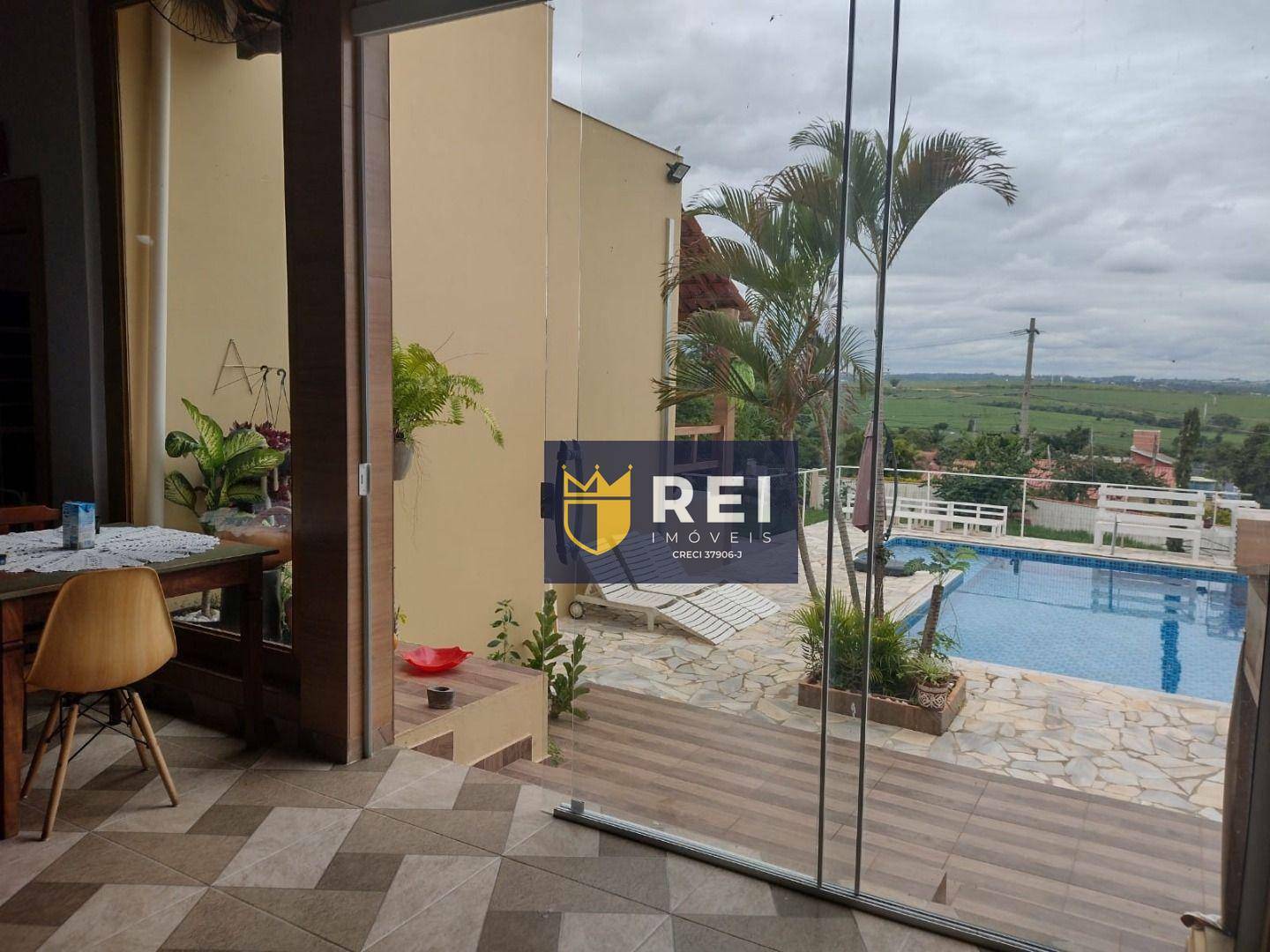 Terreno à venda com 4 quartos, 1020M2 - Foto 1