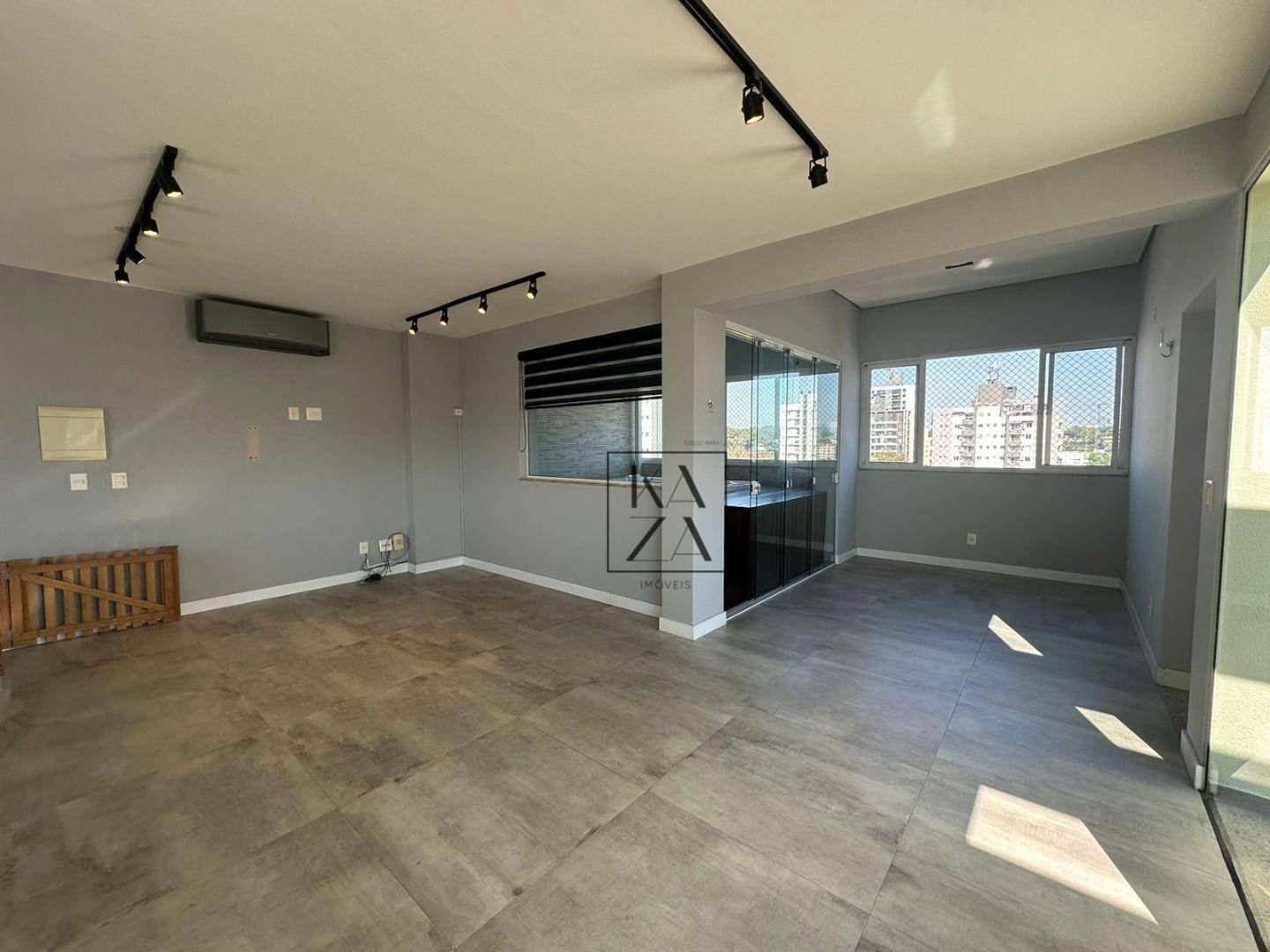 Cobertura à venda com 4 quartos, 219m² - Foto 2