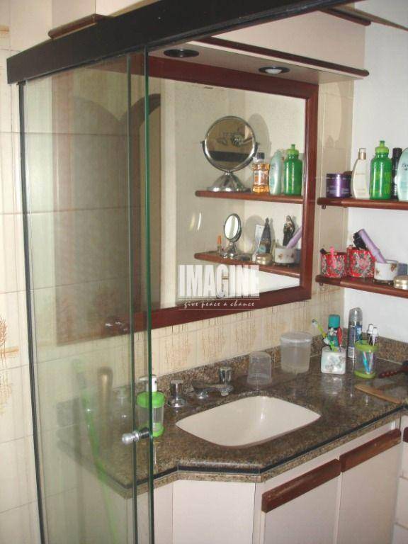 Sobrado à venda com 2 quartos, 320m² - Foto 11