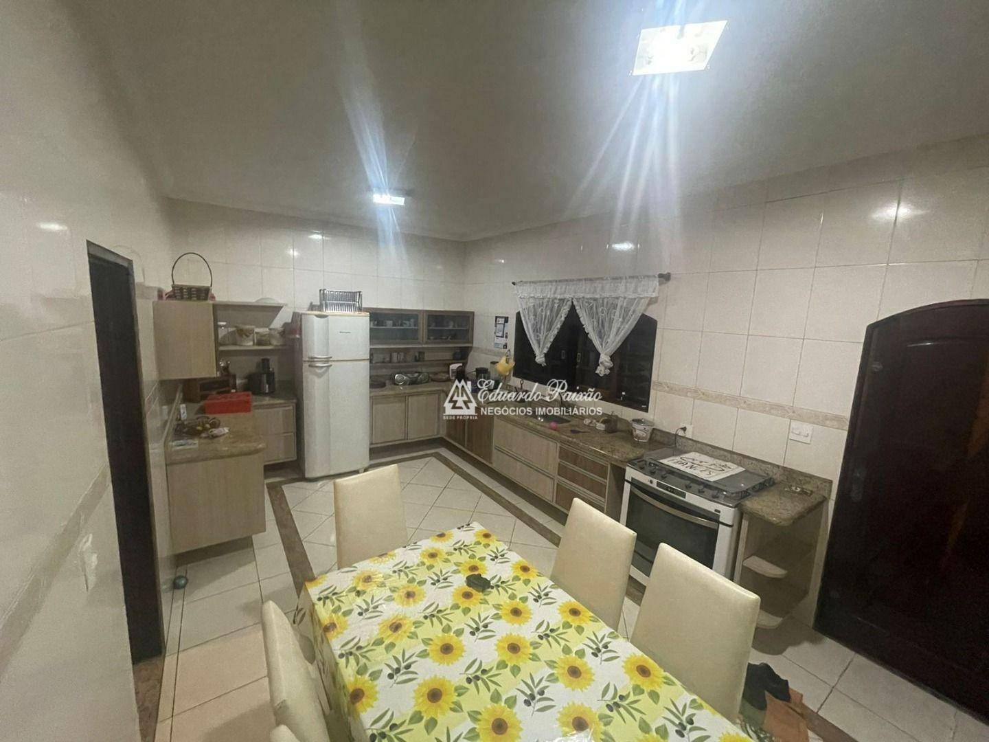 Sobrado à venda com 3 quartos, 240m² - Foto 11