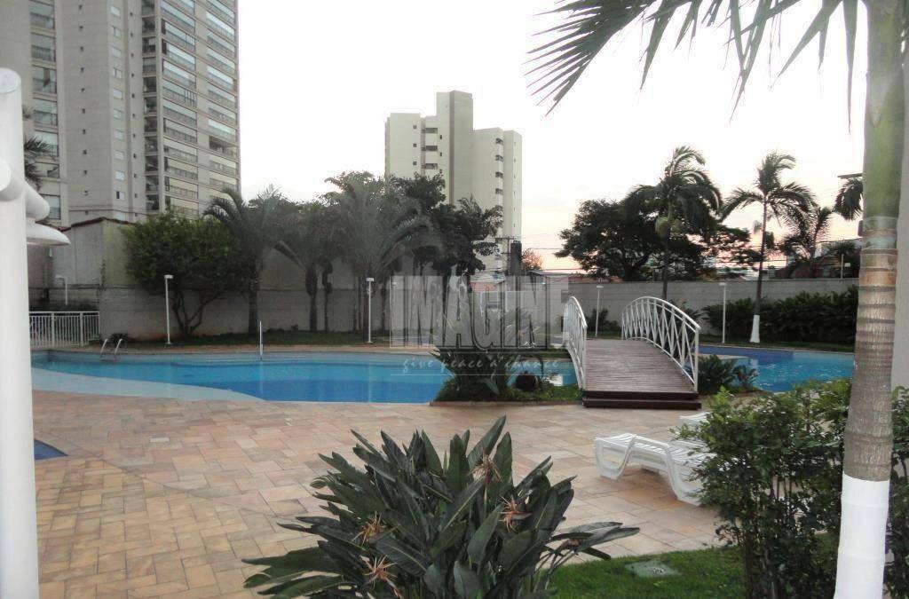 Apartamento à venda com 2 quartos, 64m² - Foto 22