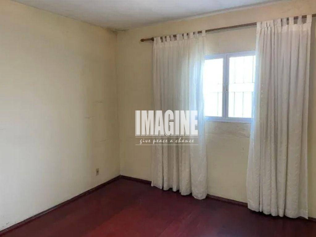 Casa à venda com 2 quartos, 94m² - Foto 4