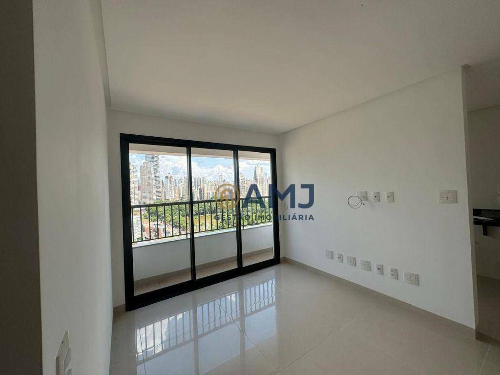 Apartamento à venda com 2 quartos, 66m² - Foto 3