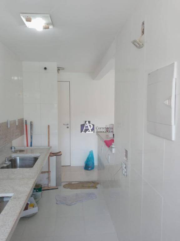 Apartamento à venda com 3 quartos, 69m² - Foto 12