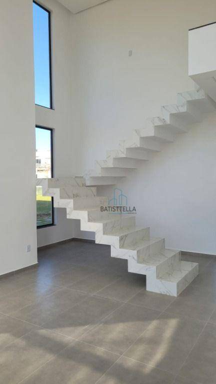 Casa à venda com 4 quartos, 255m² - Foto 8