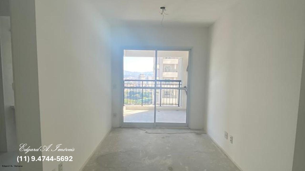 Apartamento à venda com 2 quartos, 67m² - Foto 5