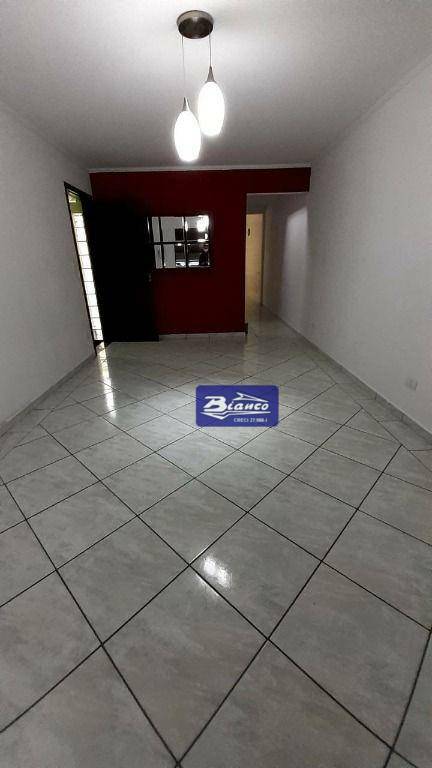 Sobrado à venda com 3 quartos, 182m² - Foto 2