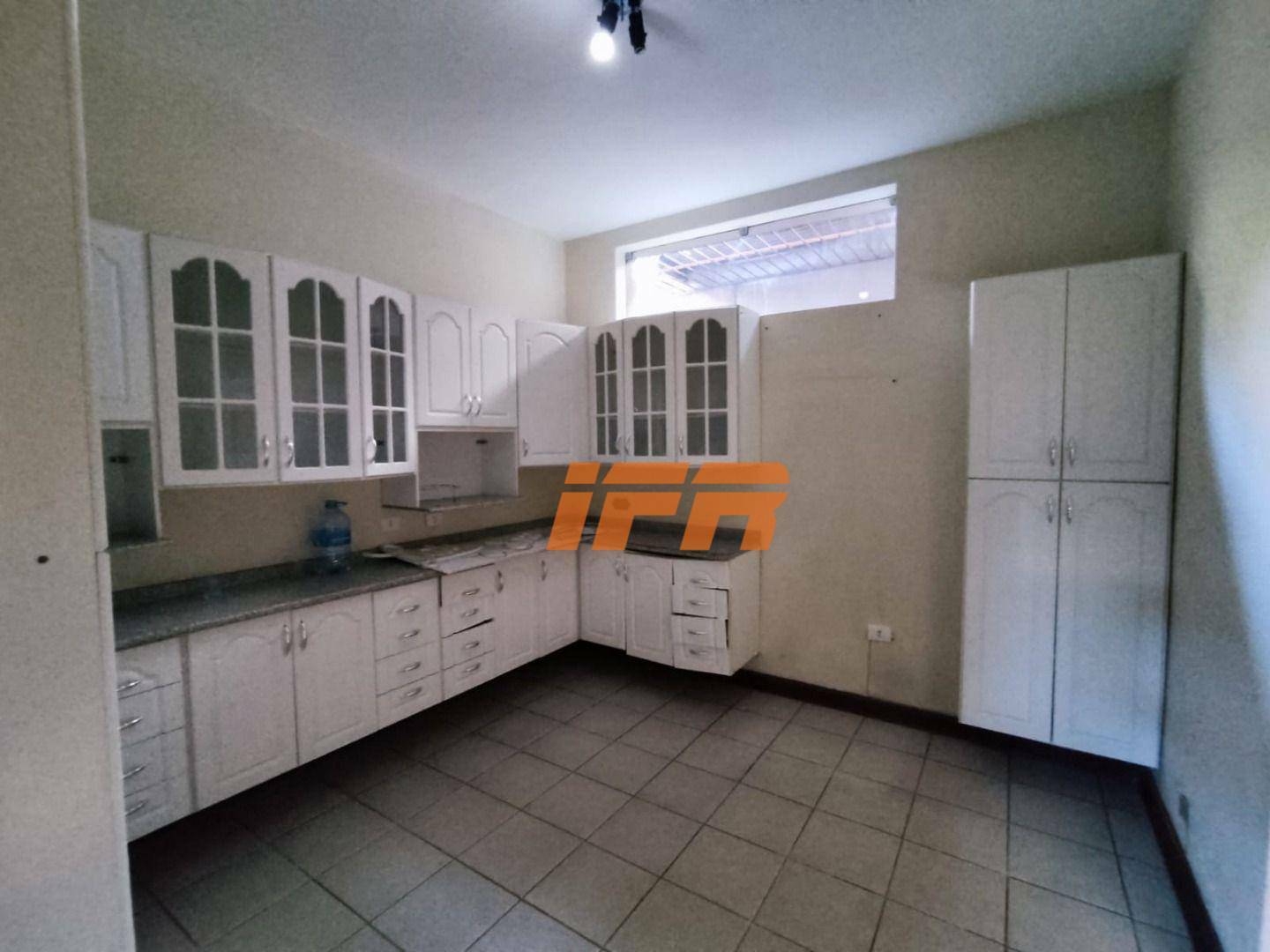 Sobrado à venda com 4 quartos, 400m² - Foto 46