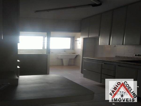 Apartamento à venda com 3 quartos, 124m² - Foto 12