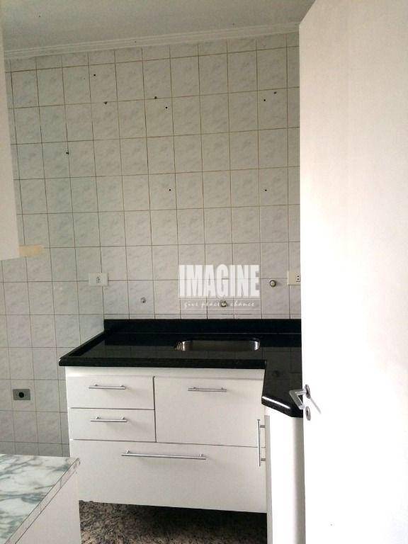 Apartamento à venda com 2 quartos, 55m² - Foto 4