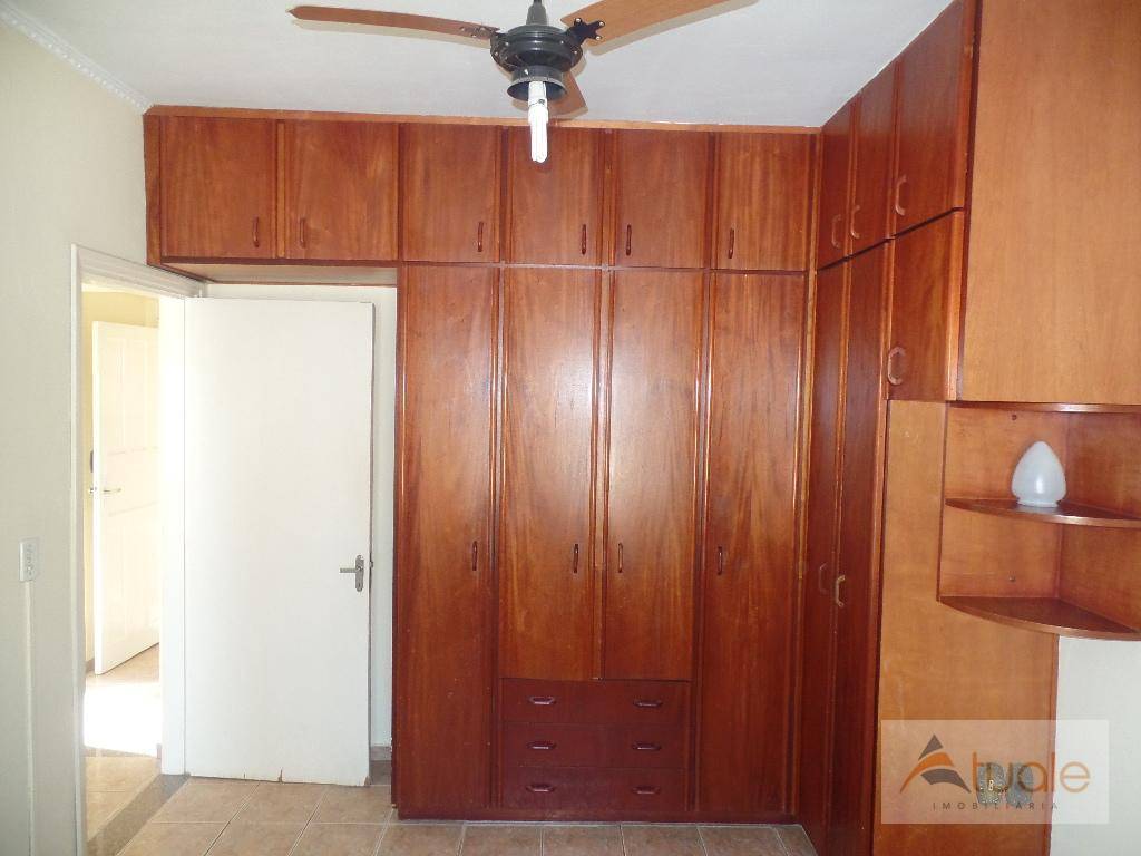 Casa para alugar com 3 quartos, 150m² - Foto 14