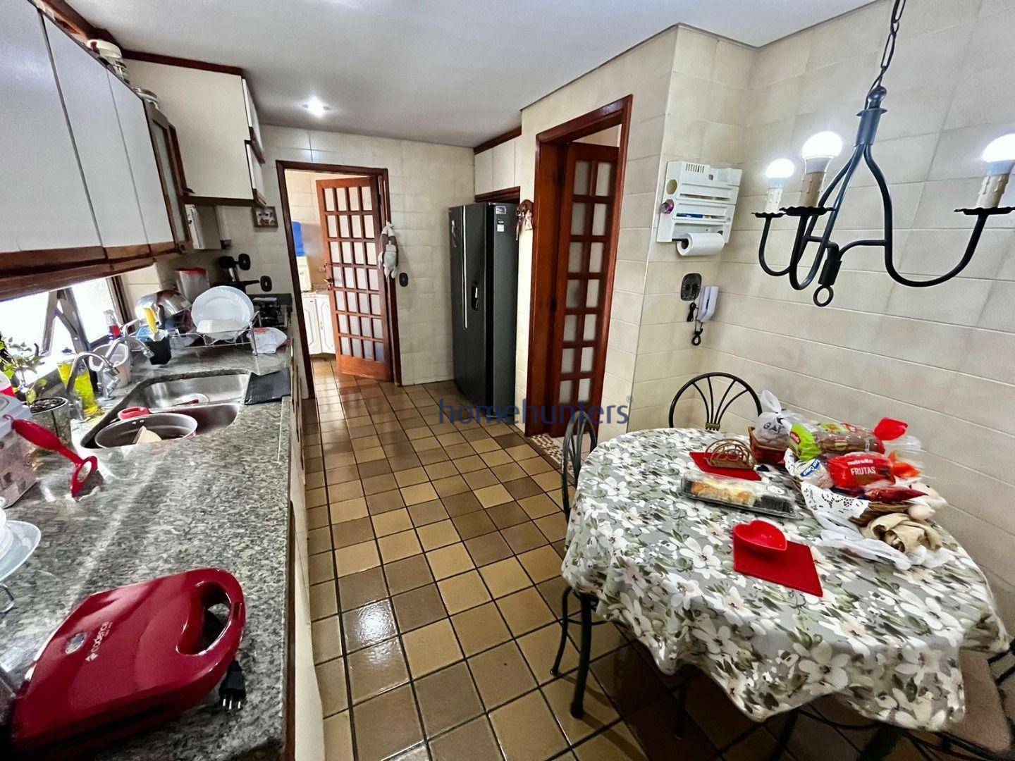 Casa de Condomínio à venda com 4 quartos, 208m² - Foto 6