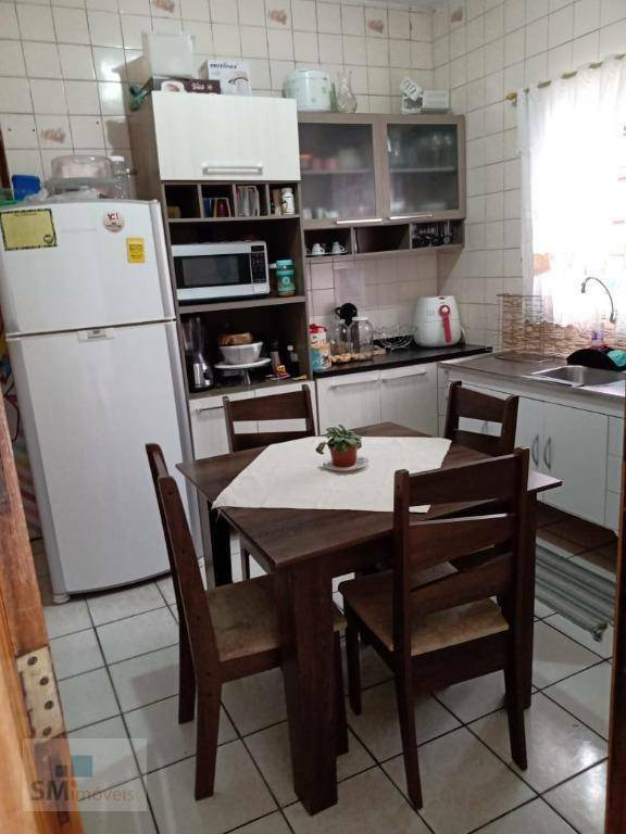 Casa à venda com 2 quartos, 250m² - Foto 1