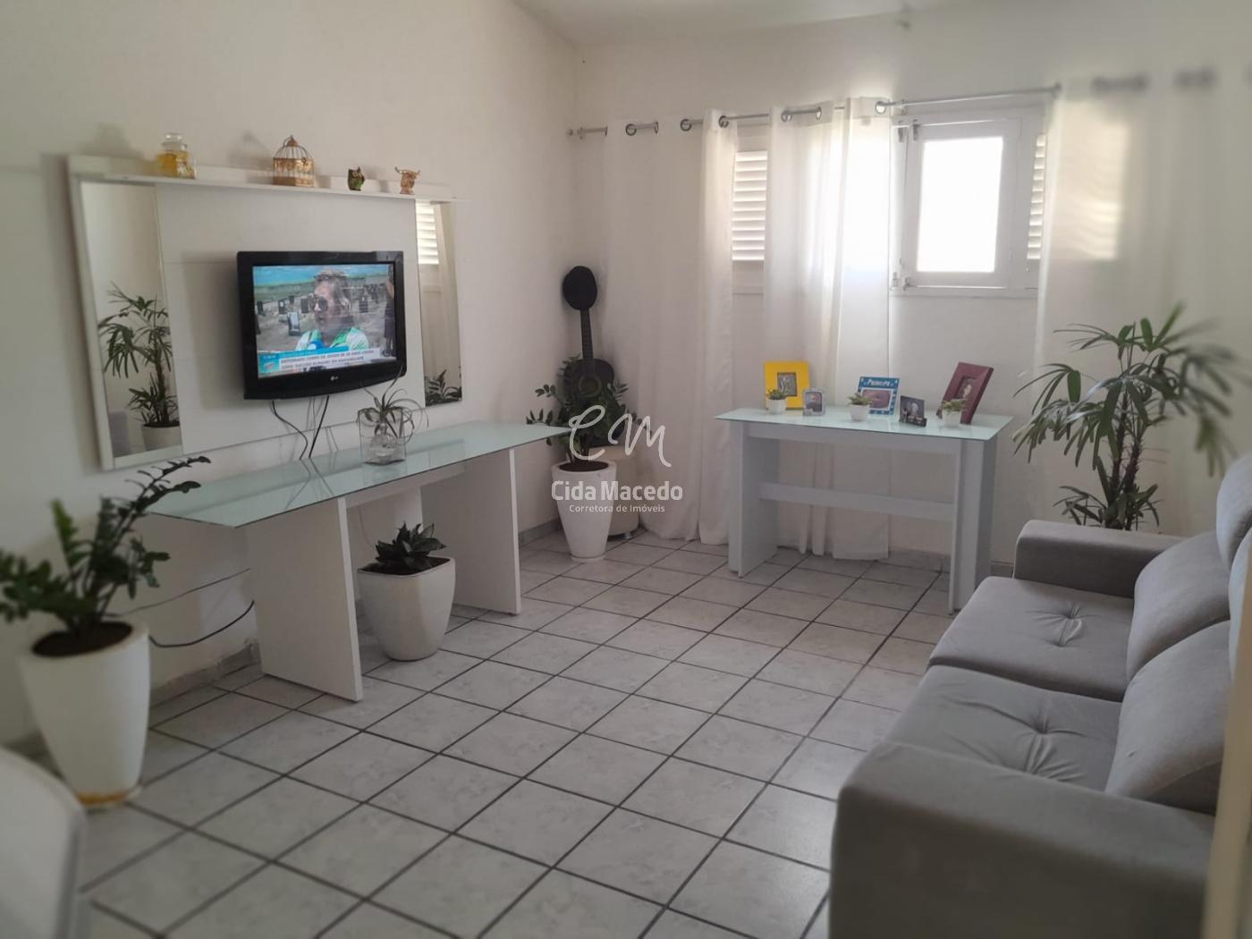 Casa à venda com 3 quartos, 240m² - Foto 1