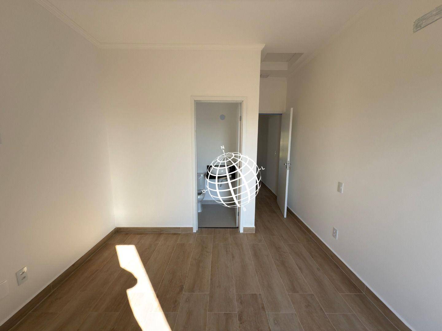 Casa à venda com 3 quartos, 105m² - Foto 14