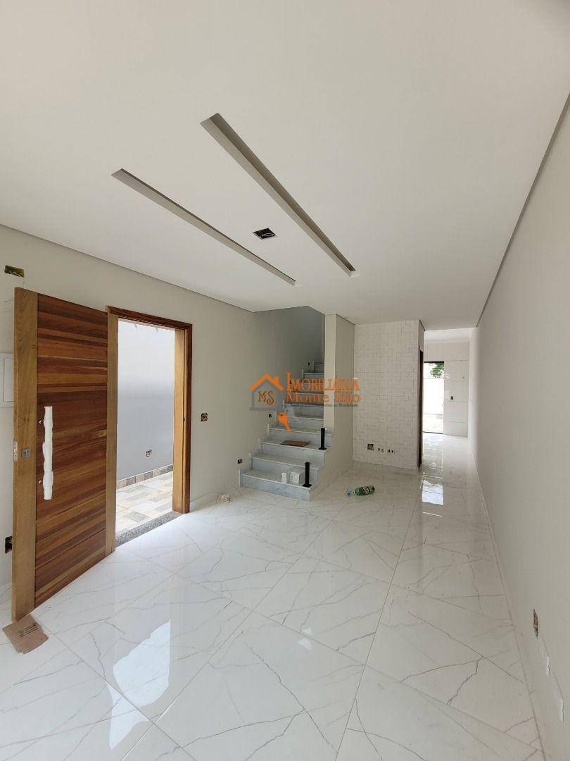 Sobrado à venda com 2 quartos, 70m² - Foto 1