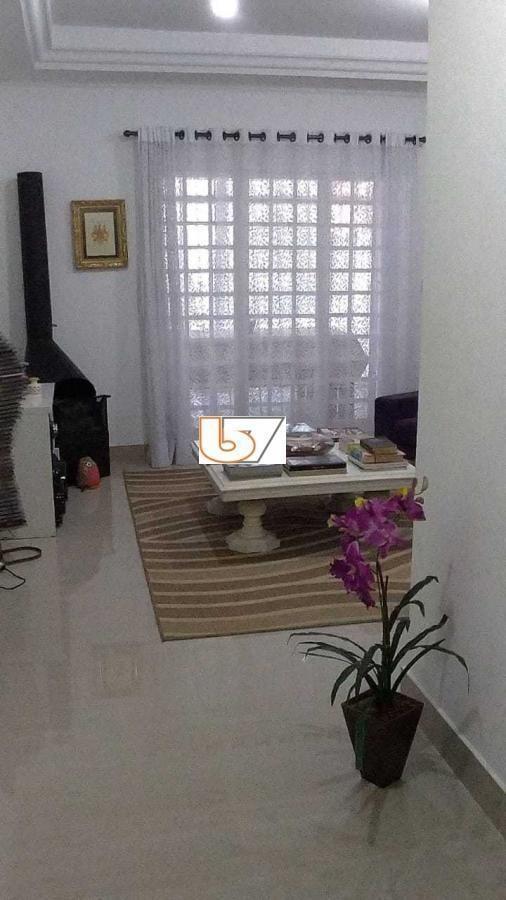 Casa de Condomínio à venda com 4 quartos, 800m² - Foto 32