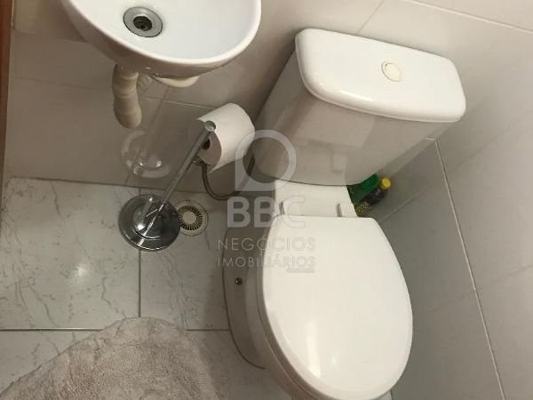 Apartamento à venda com 2 quartos, 69m² - Foto 24