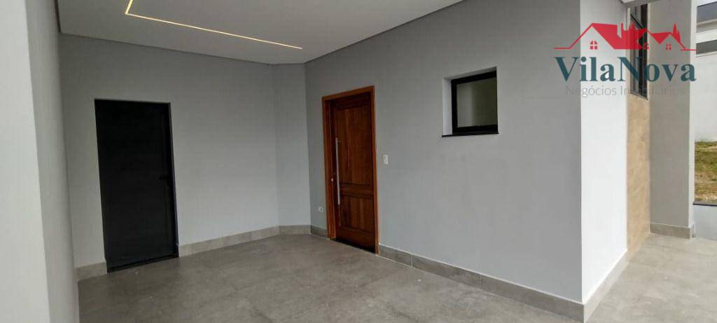 Casa de Condomínio à venda com 3 quartos, 198m² - Foto 4