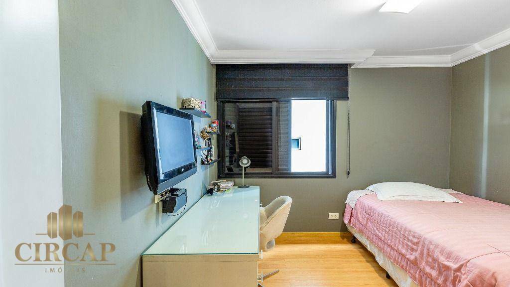 Apartamento à venda com 3 quartos, 160m² - Foto 13