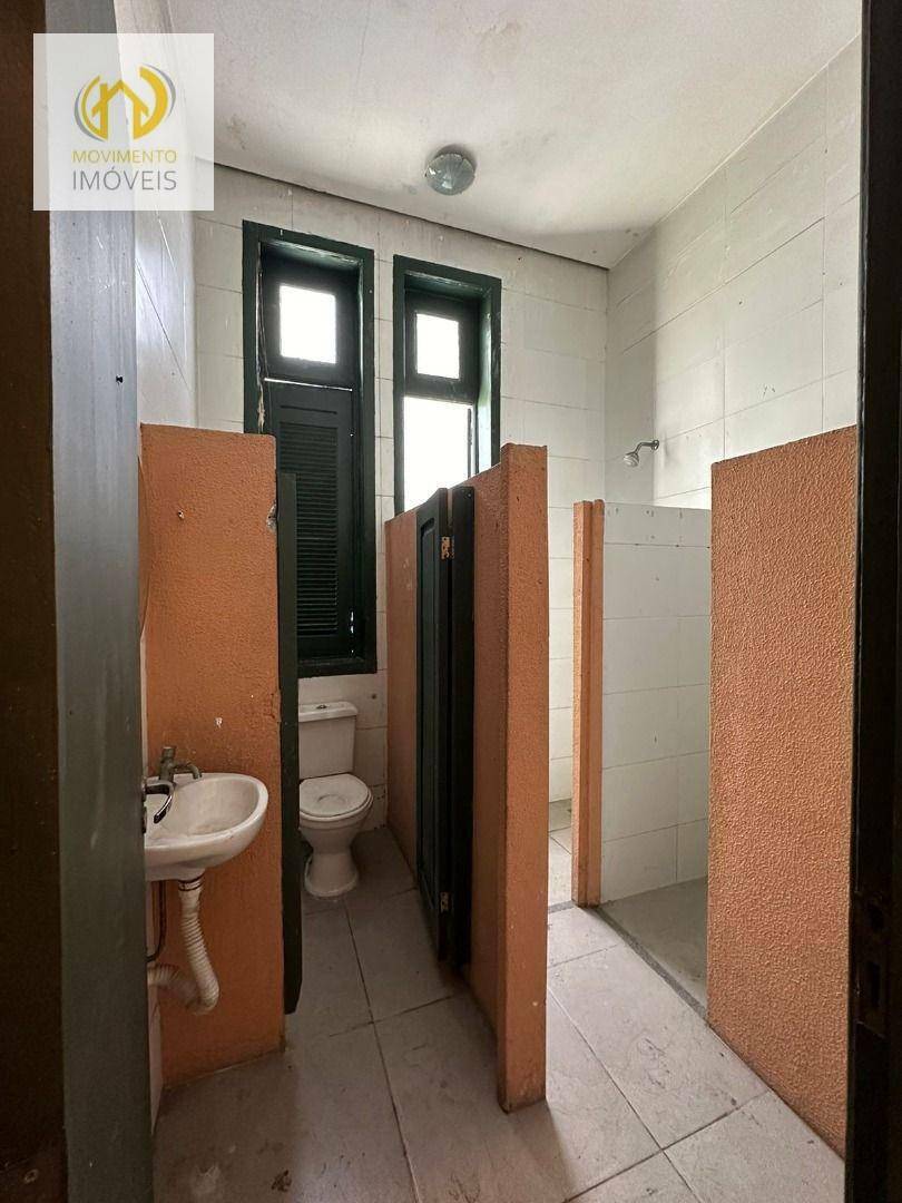 Casa de Condomínio para alugar com 13 quartos, 437m² - Foto 11