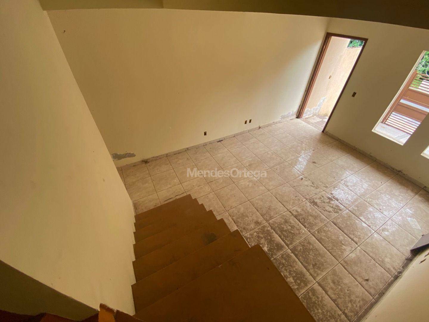 Casa à venda com 2 quartos, 72m² - Foto 11