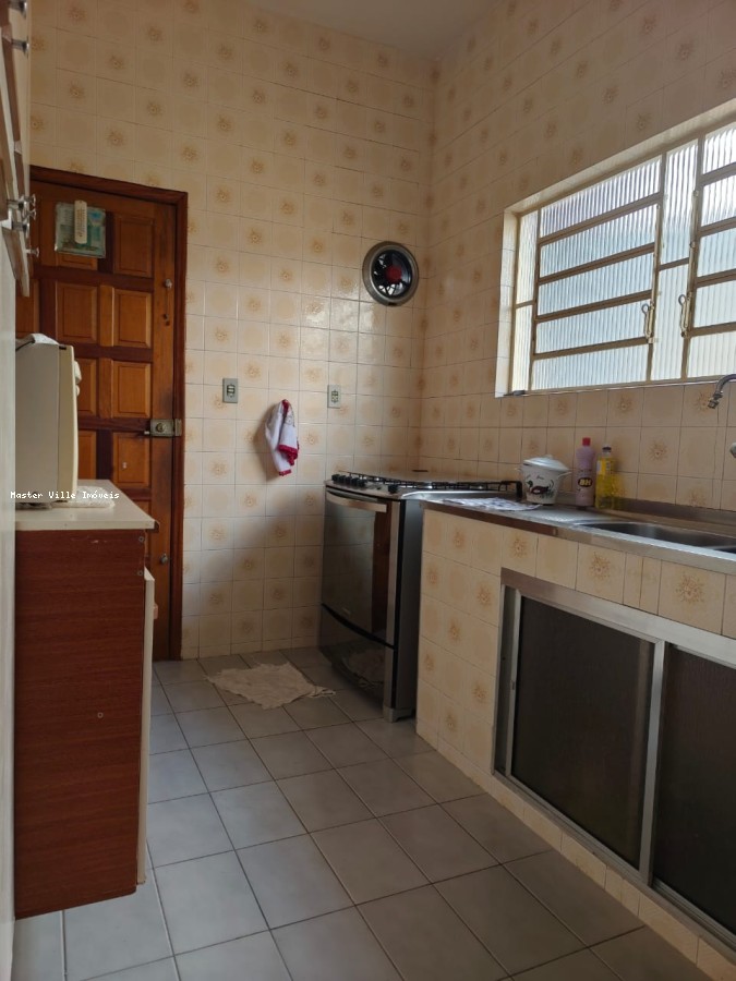 Casa para alugar com 3 quartos, 120m² - Foto 6