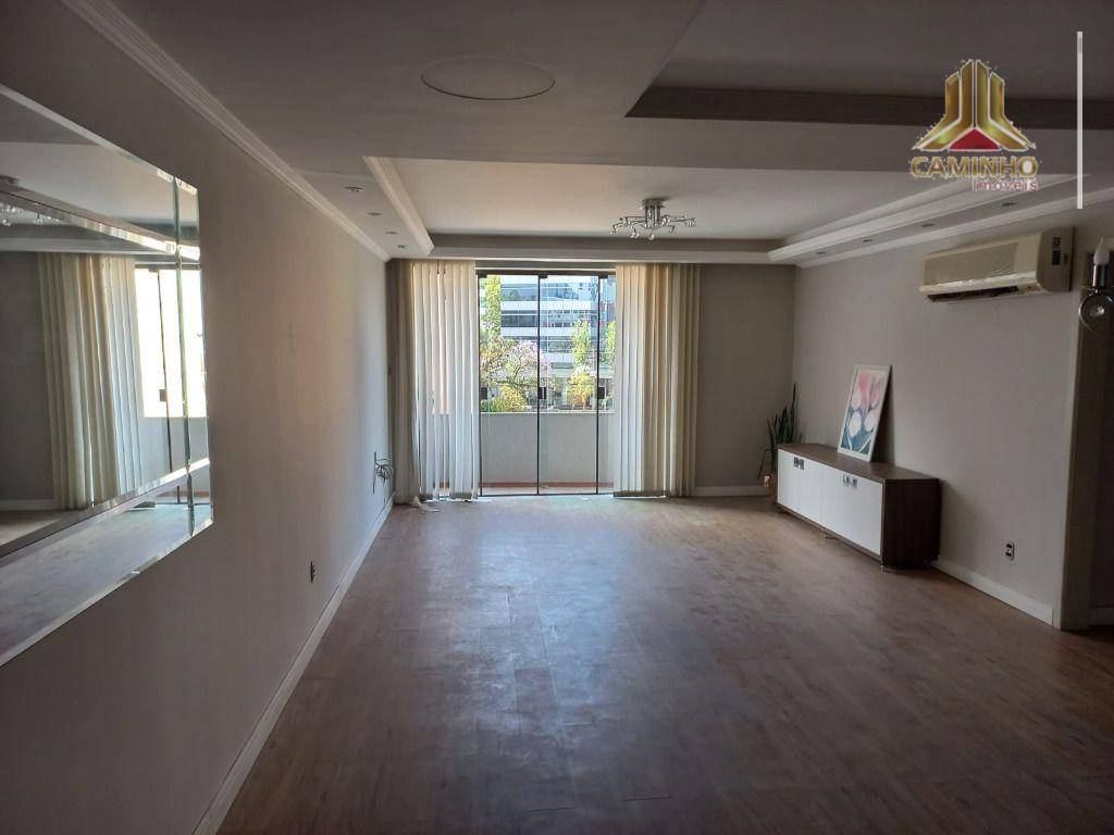 Apartamento à venda com 3 quartos, 117m² - Foto 7