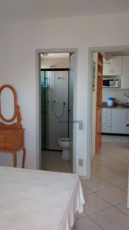 Apartamento à venda com 1 quarto, 50m² - Foto 23