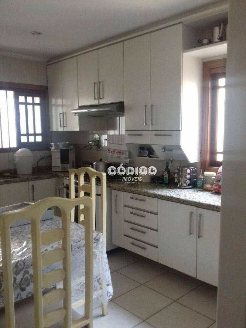 Sobrado à venda com 2 quartos, 236m² - Foto 9