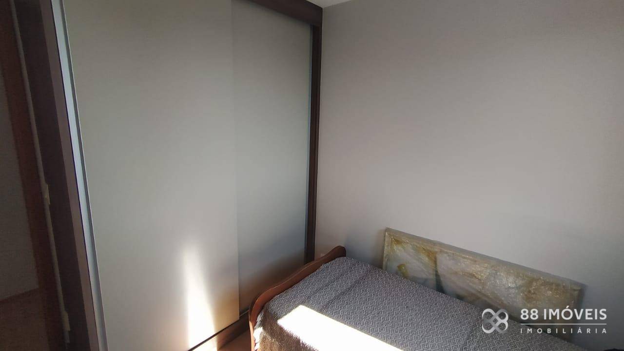 Apartamento à venda com 3 quartos, 87m² - Foto 19