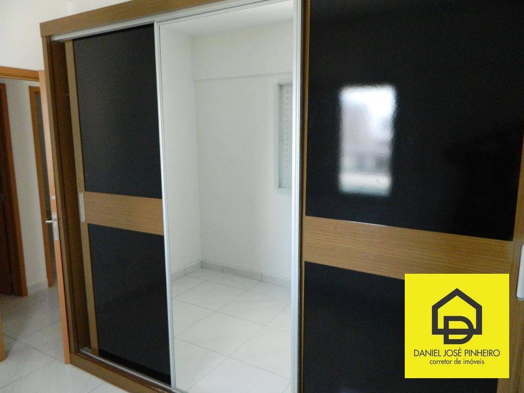 Apartamento à venda com 3 quartos, 94m² - Foto 15