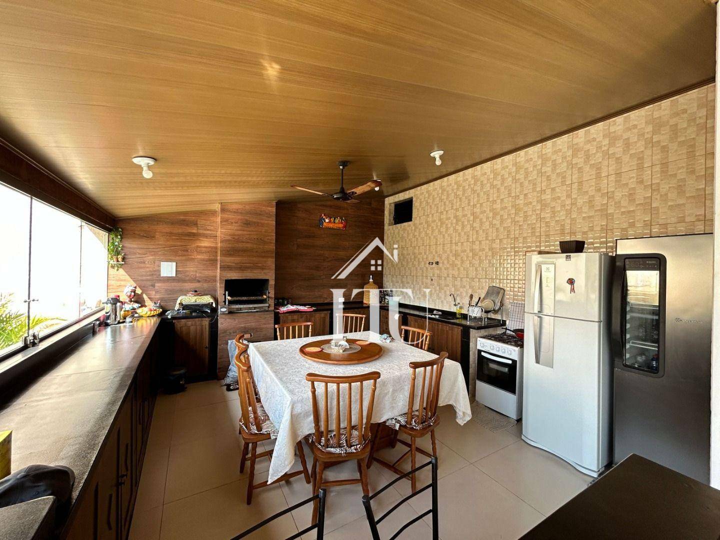 Chácara à venda e aluguel com 6 quartos, 288m² - Foto 21