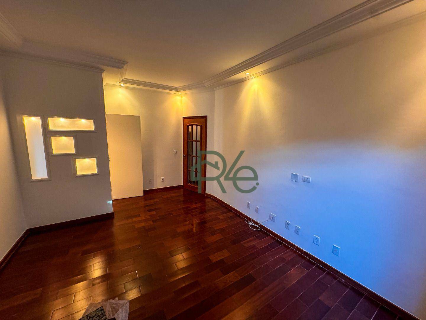 Casa de Condomínio à venda e aluguel com 5 quartos, 490m² - Foto 34