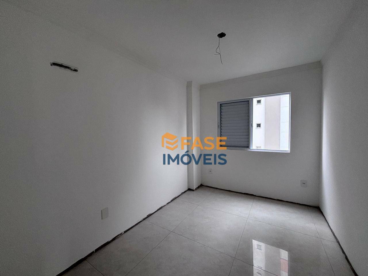 Apartamento à venda com 4 quartos, 101m² - Foto 13