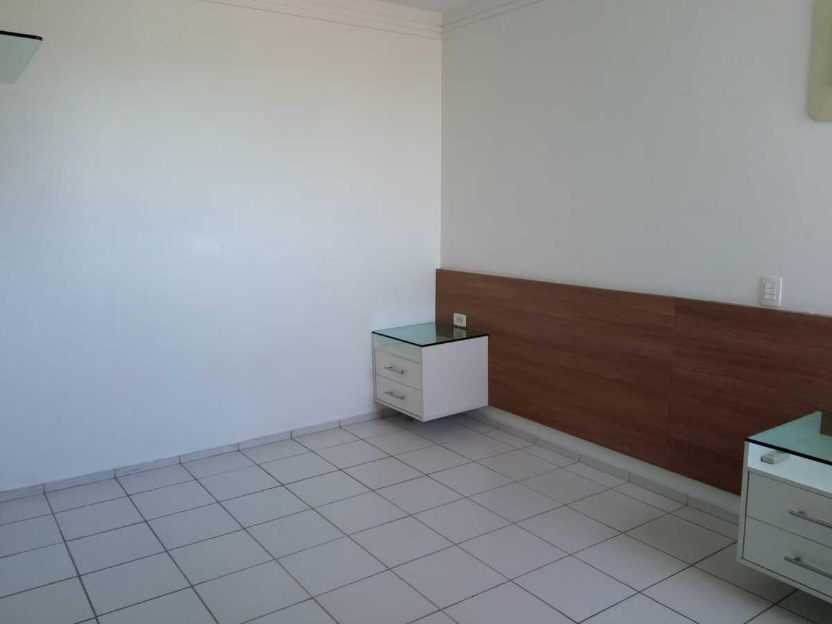 Apartamento à venda com 2 quartos, 72m² - Foto 21