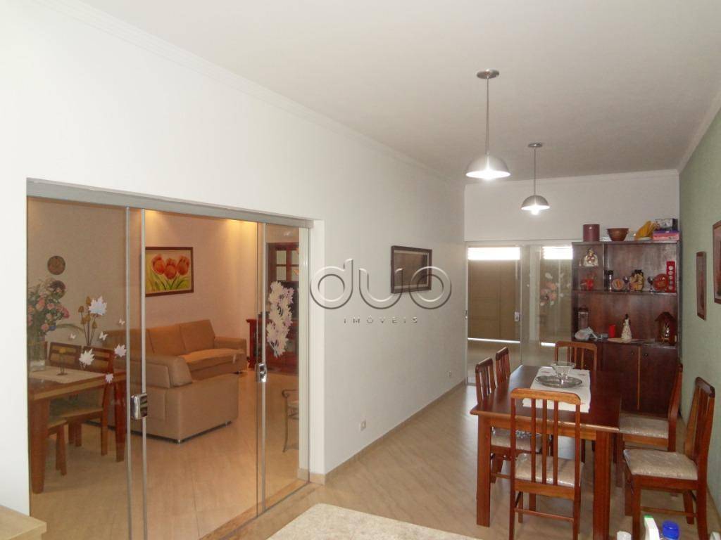 Casa à venda com 3 quartos, 150m² - Foto 4