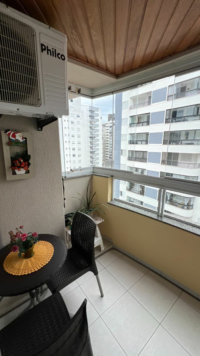 Apartamento à venda com 3 quartos, 110m² - Foto 13