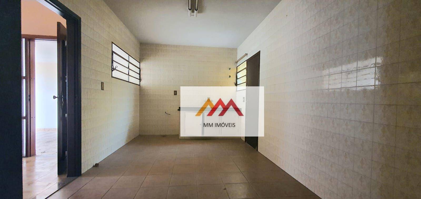 Casa, 4 quartos, 250 m² - Foto 1