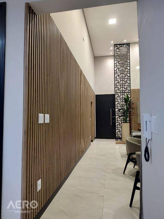 Casa de Condomínio à venda com 3 quartos, 260m² - Foto 4