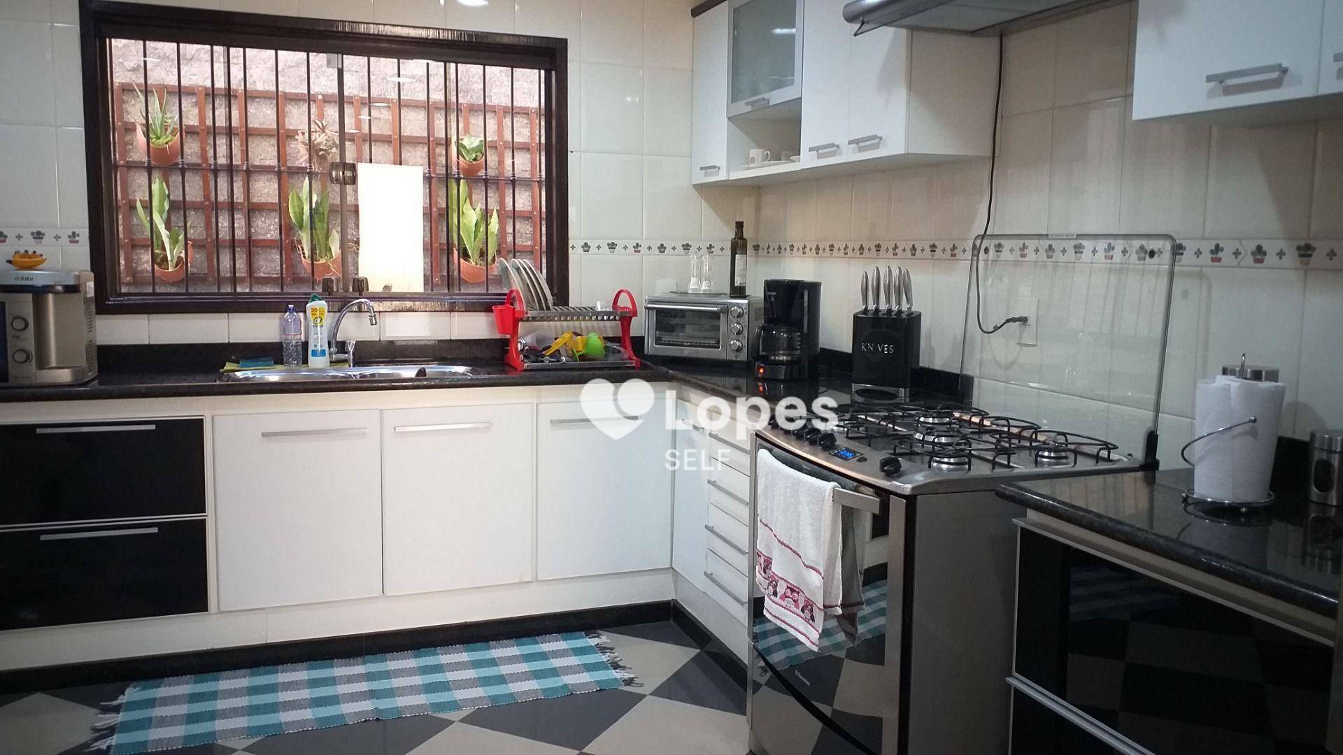 Casa à venda com 3 quartos, 283m² - Foto 14