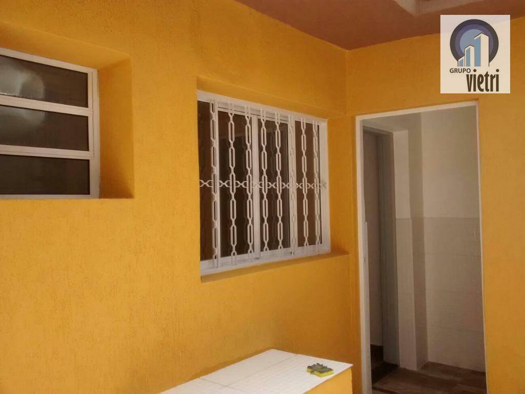 Casa à venda com 2 quartos, 200m² - Foto 1