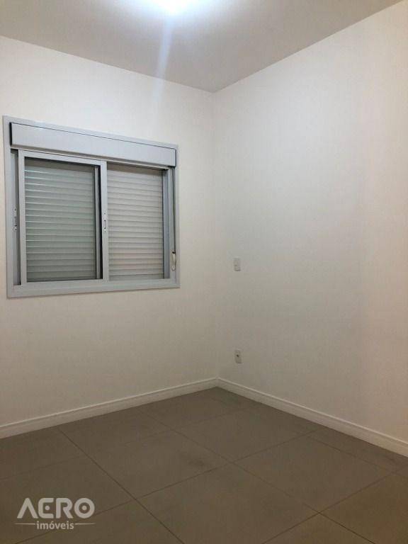 Apartamento à venda com 2 quartos, 62m² - Foto 15