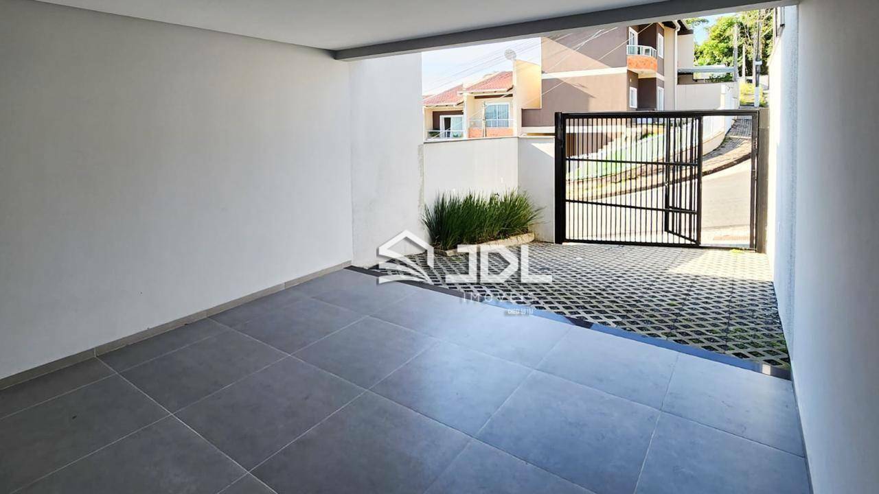 Sobrado à venda com 2 quartos, 121m² - Foto 2