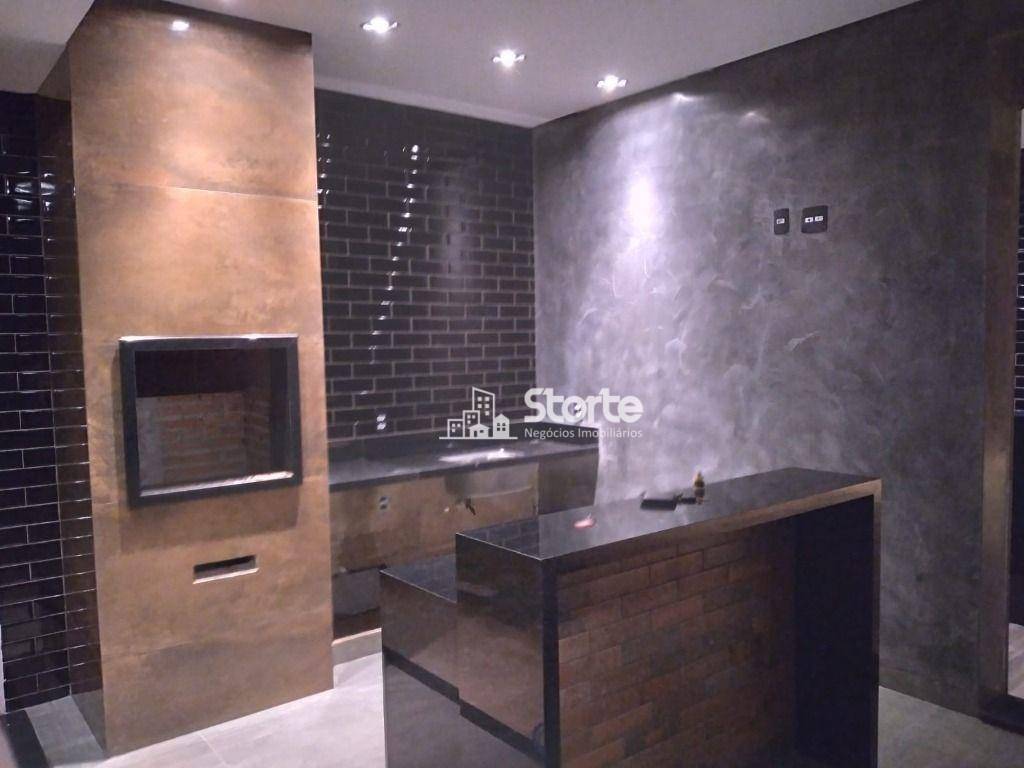 Casa, 4 quartos, 220 m² - Foto 3