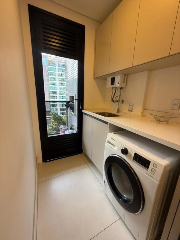 Apartamento para alugar com 2 quartos, 80m² - Foto 17