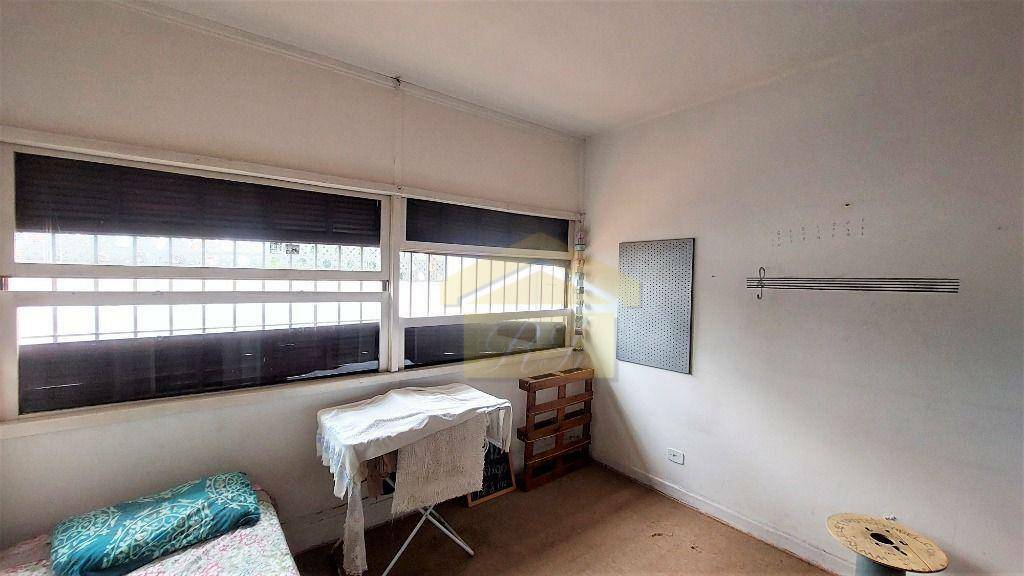 Sobrado à venda com 4 quartos, 240m² - Foto 8