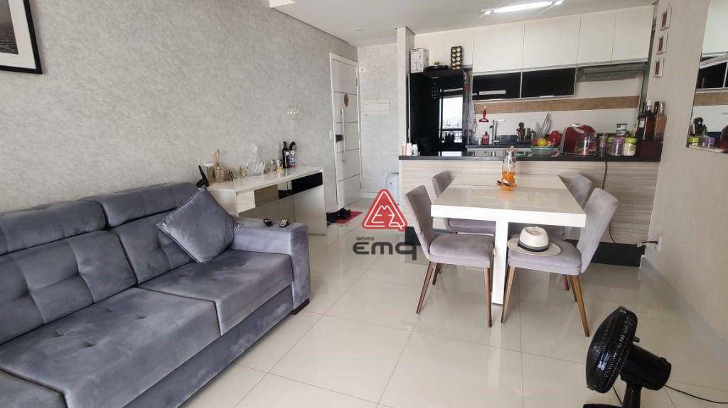 Apartamento à venda com 3 quartos, 71m² - Foto 6