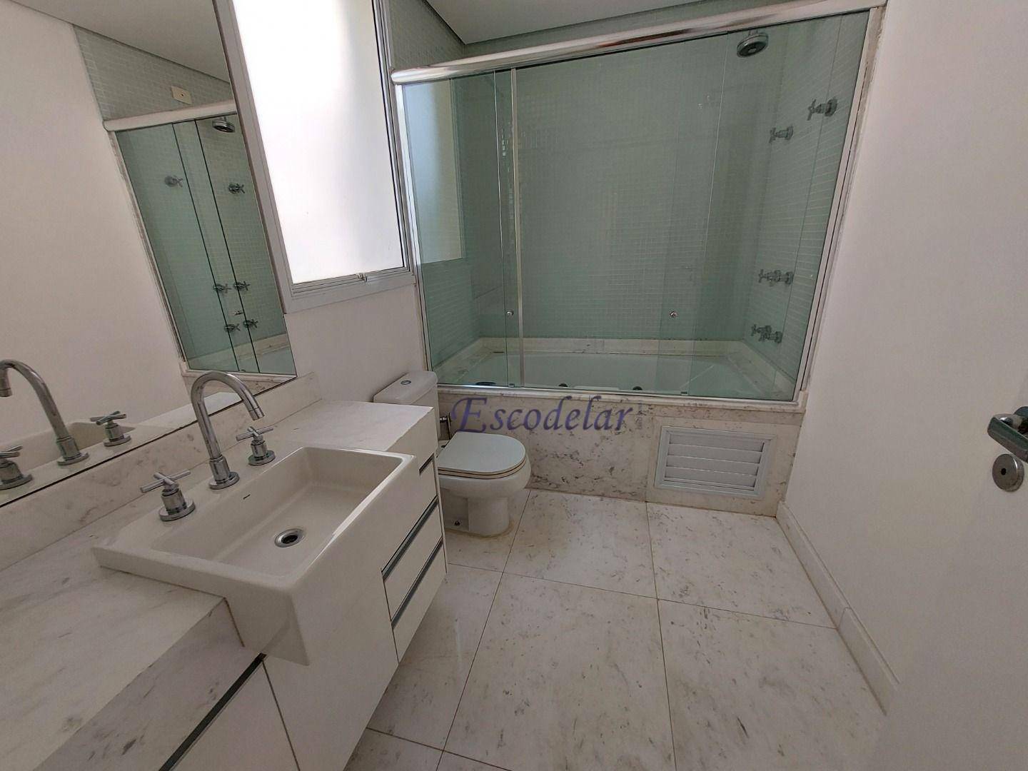 Casa de Condomínio para alugar com 5 quartos, 592m² - Foto 37