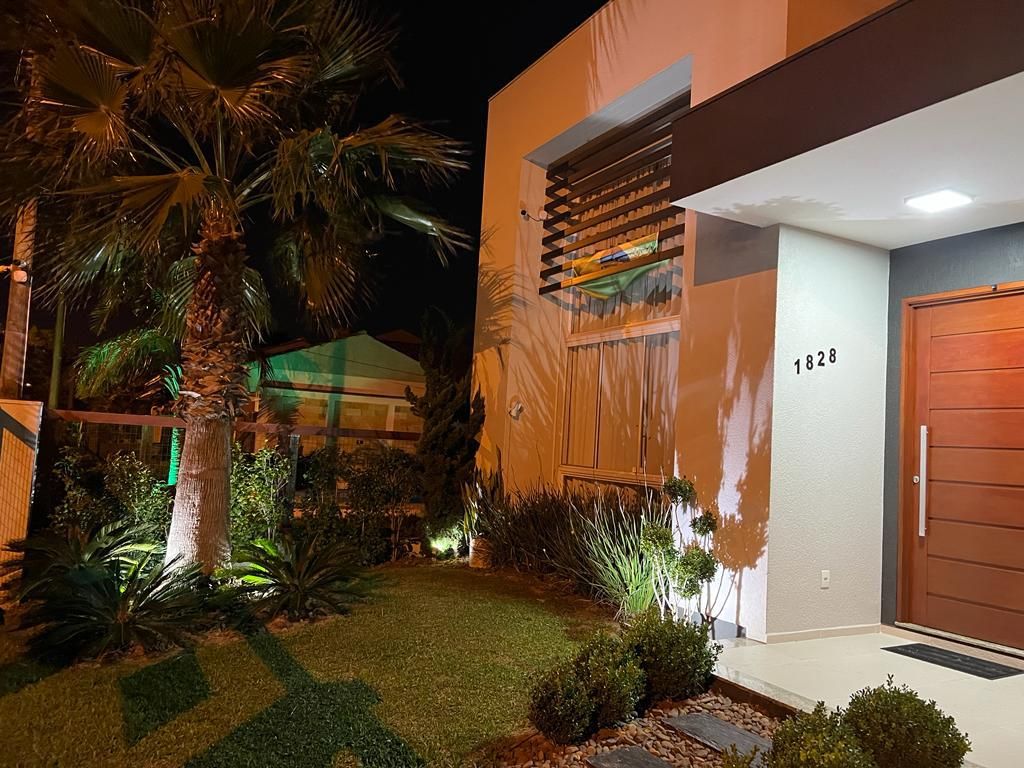 Casa à venda com 3 quartos, 250m² - Foto 3